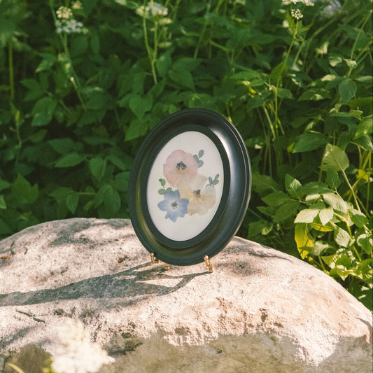 Pressed Floral boutonniere frame with natural floral arrangement and decorative accents for preserving and displaying pressed flowers.