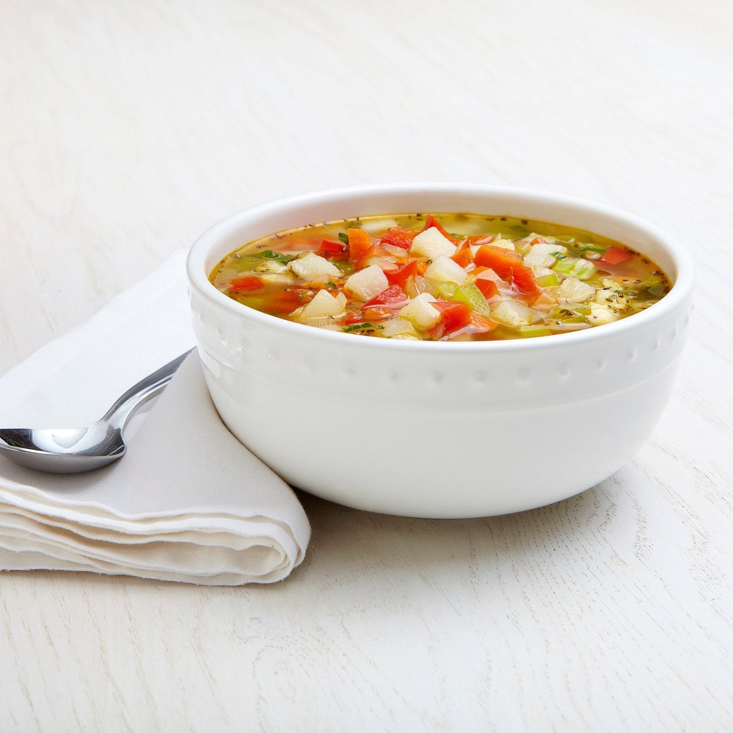 Augason Farms Vegetable Medley Blend Can with 131 servings, showing a sealed metal can of mixed dried vegetables.