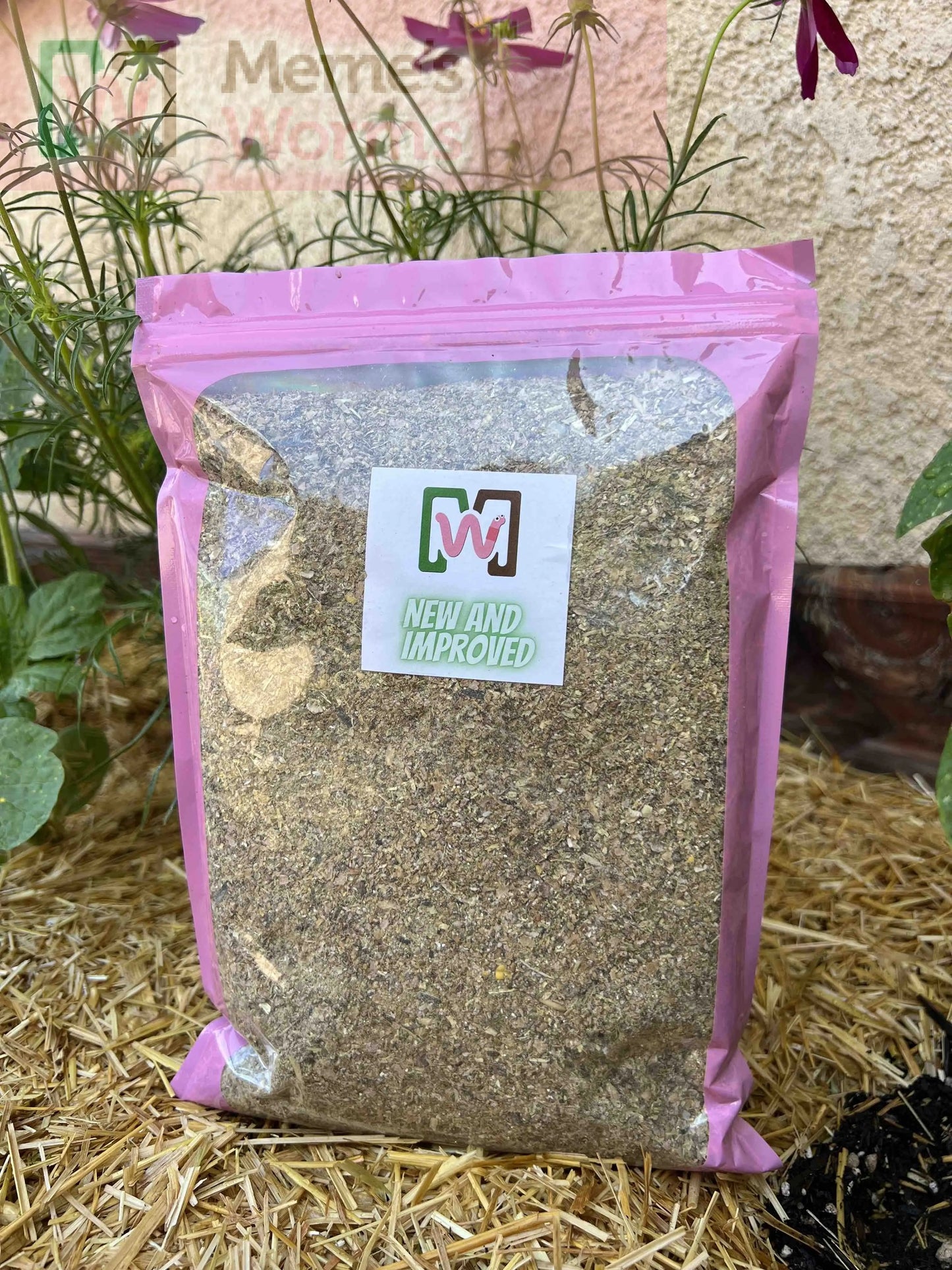 Meme's Premium Worm Chow for worms, 1 lb bag, high-quality worm food from Meme's Worms, showing a bag of worm chow.