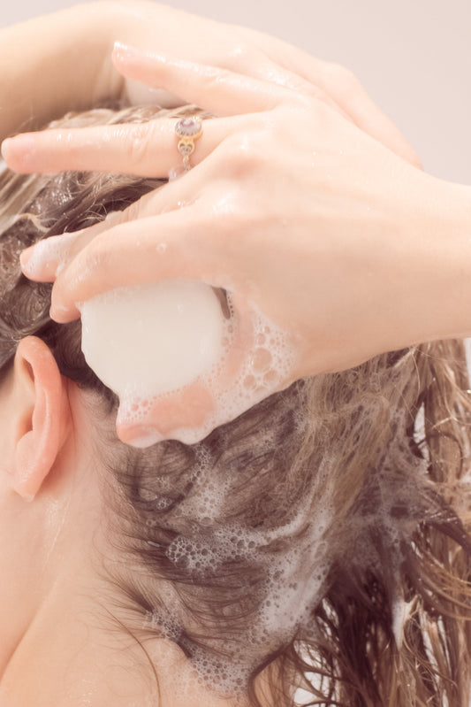 SOLIDSILK Delicate Volume Shampoo bar by NO TOX LIFE, natural body care product with a sleek packaging design.