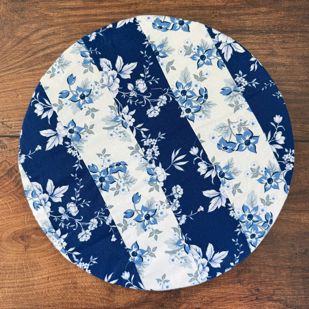 Medium bowl and banneton covers from Five Oaks Farm, natural linen covers for bread proofing and baking.