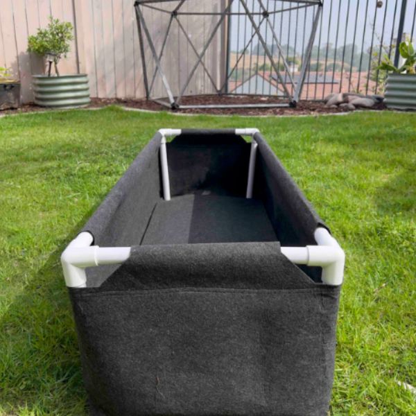 Fabric Raised Worm Farm (SC)
