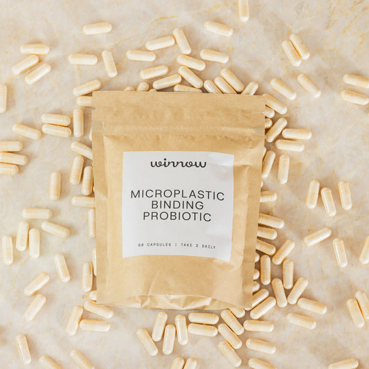 Winnow Daily Probiotic Refill Packs with probiotic capsules in a resealable pouch, designed to support digestive health.