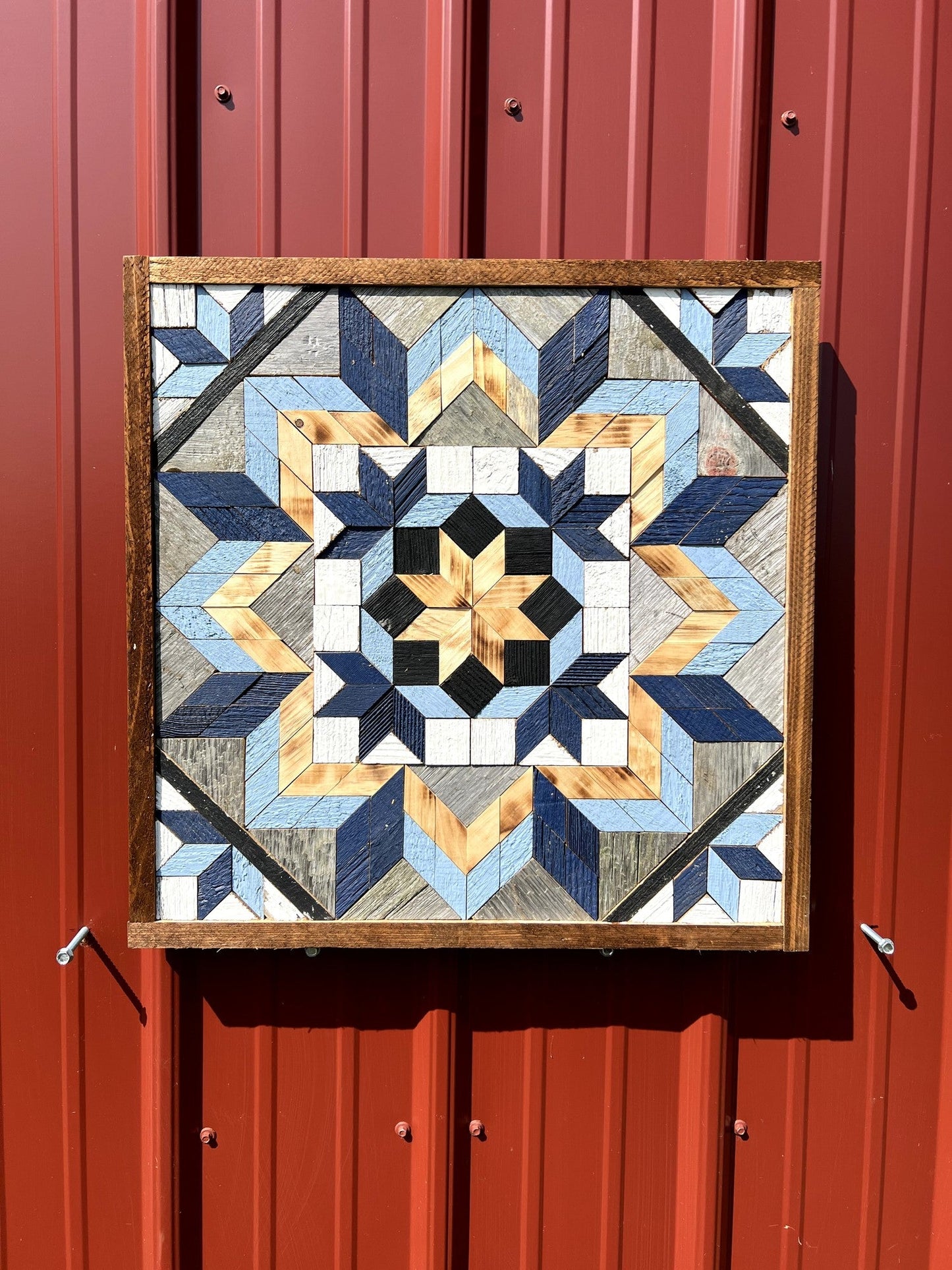 Amish Handmade Barn Quilt - Square (20.75 in x 20.75 in x 1 in)