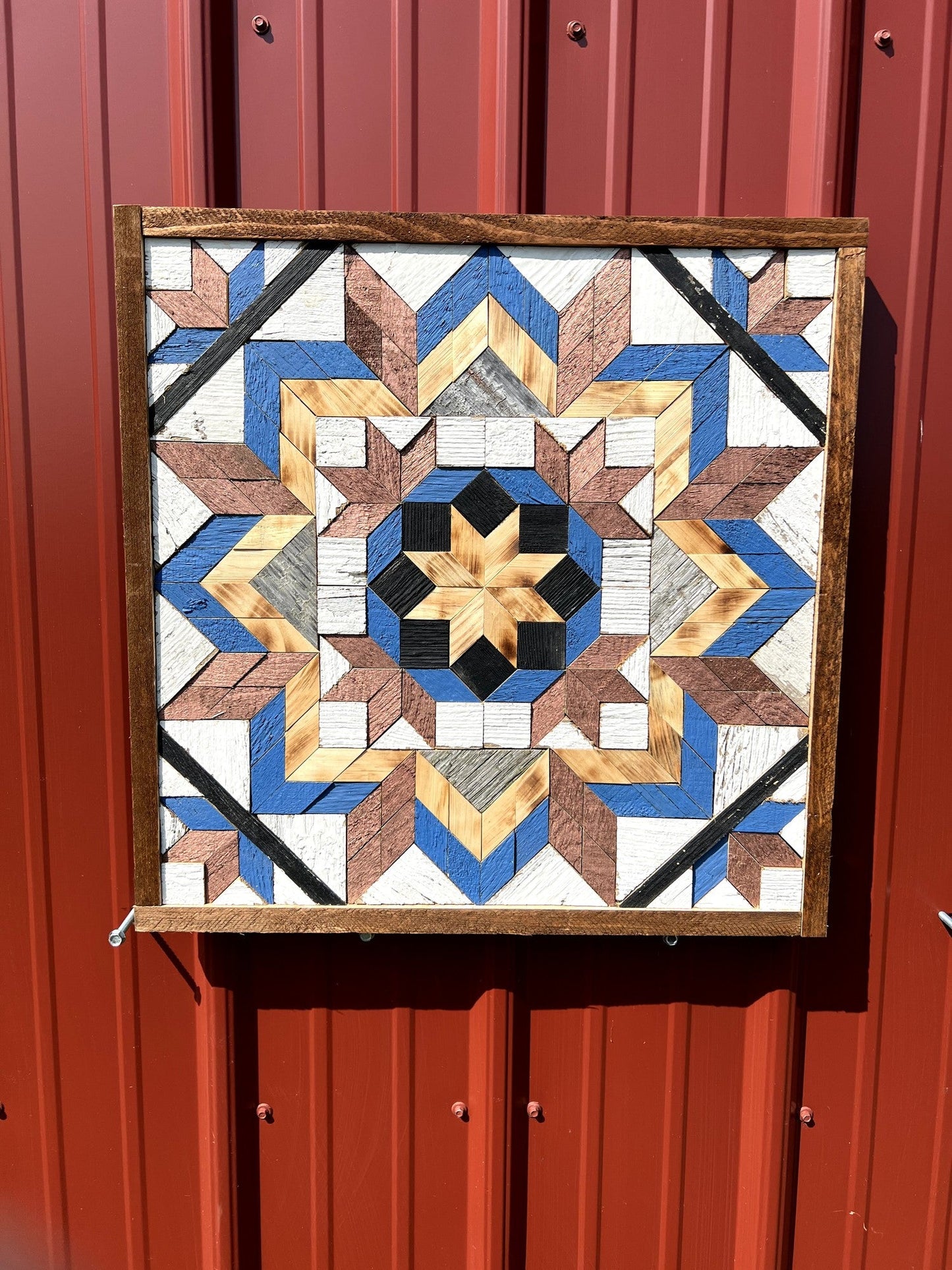 Amish Handmade Barn Quilt - Square (20.75 in x 20.75 in x 1 in)