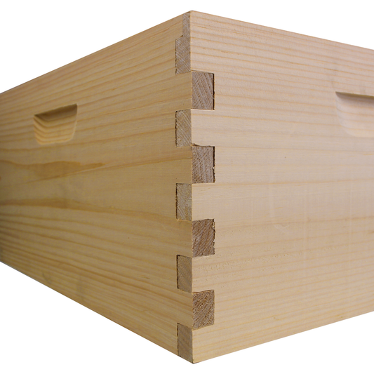 10 Frame Langstroth Deep Brood Box – Amish-Made Eastern White Pine (No Frames)
