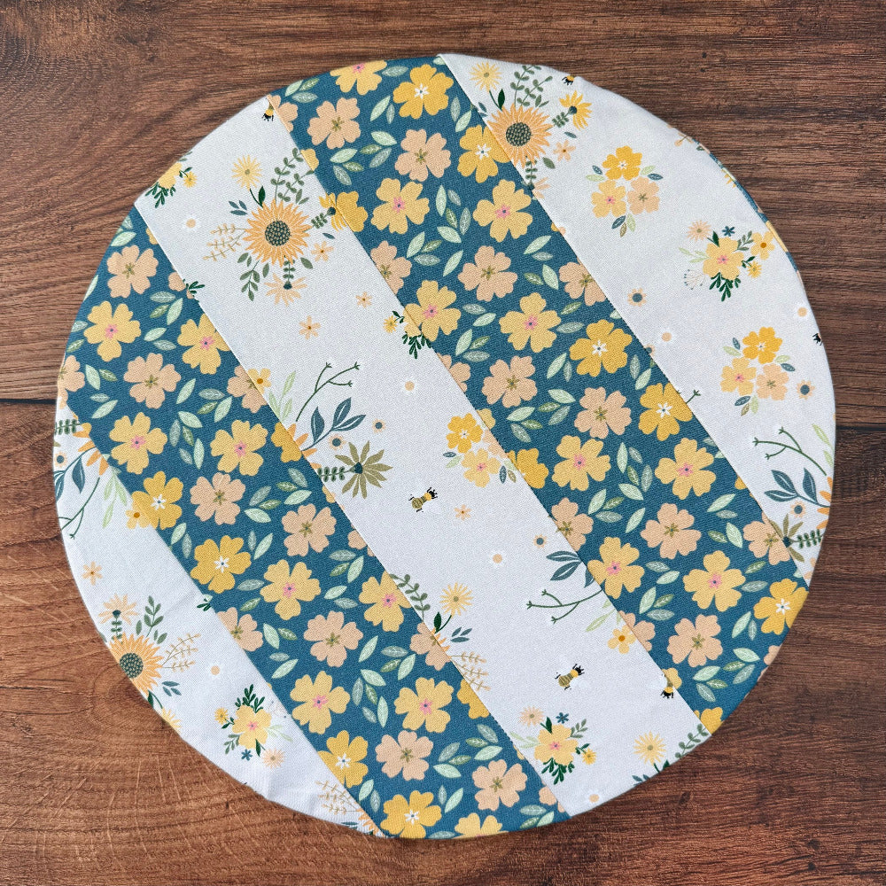 Medium bowl and banneton covers from Five Oaks Farm, natural fabric covers for bread proofing and baking.