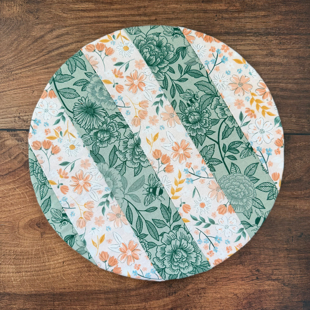 Medium bowl and banneton covers from Five Oaks Farm, natural linen covers for bread proofing and fermentation.