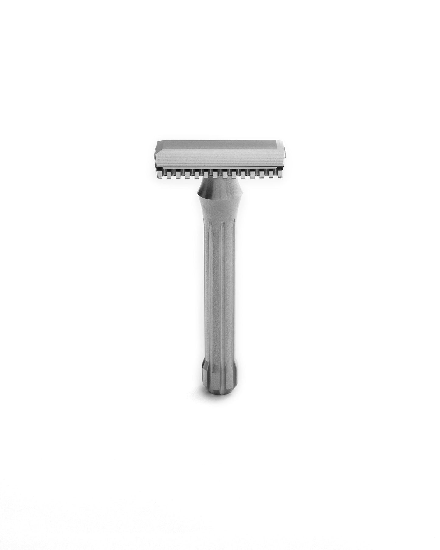 Blackland Razors Blackbird razor with black handle and silver head, shown in a close-up image.