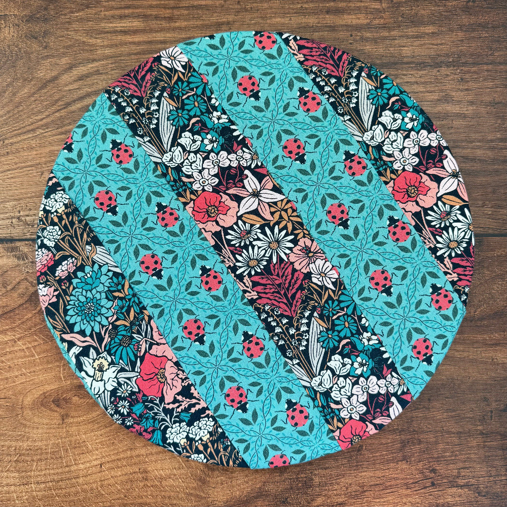 Medium bowl and banneton covers from Five Oaks Farm, natural cotton covers for bread proofing and fermentation.