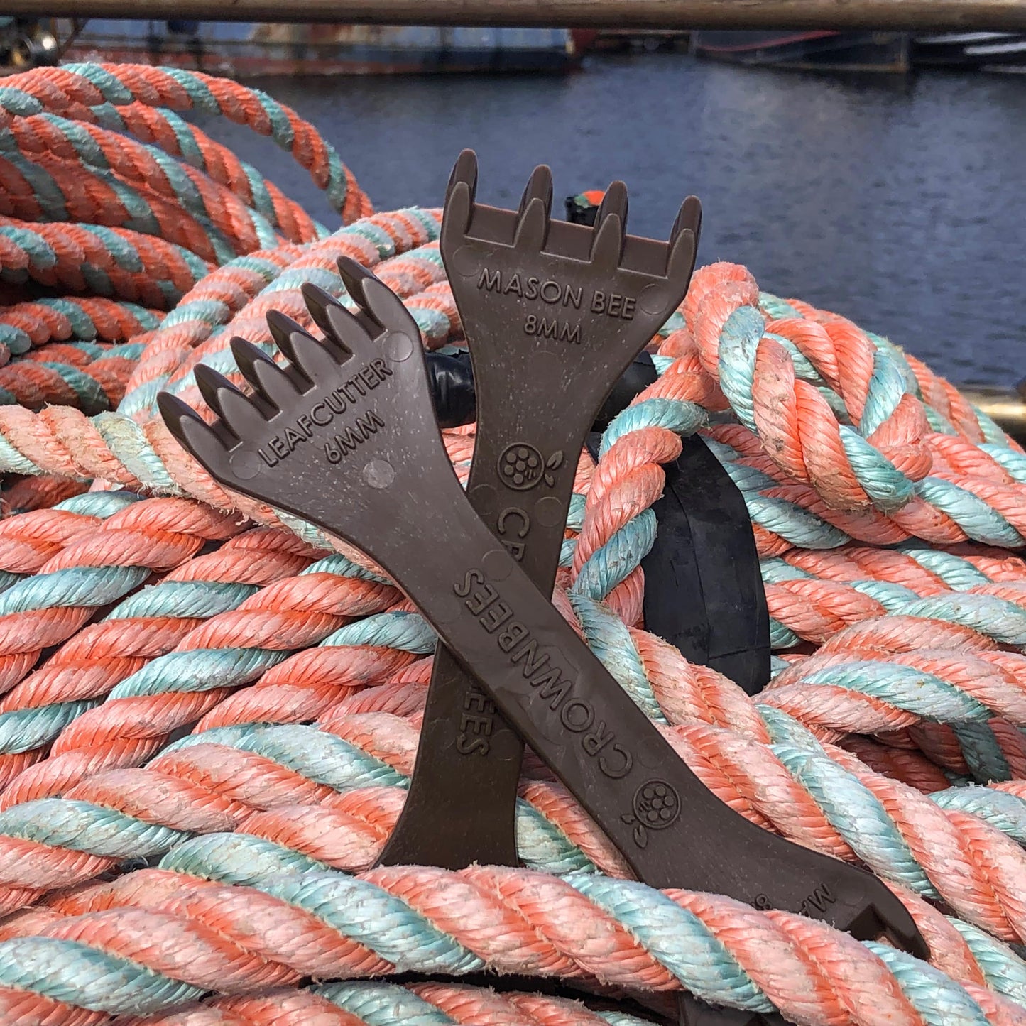 Cocoon Harvesting Comb - Blessings Grow Meadows