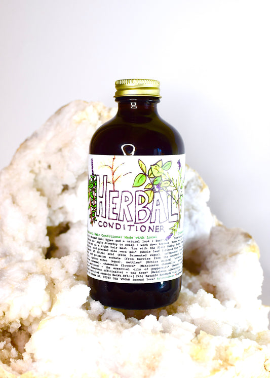 Herbal conditioner by plant makeup showing a creamy, botanical formula in a clean, natural setting.