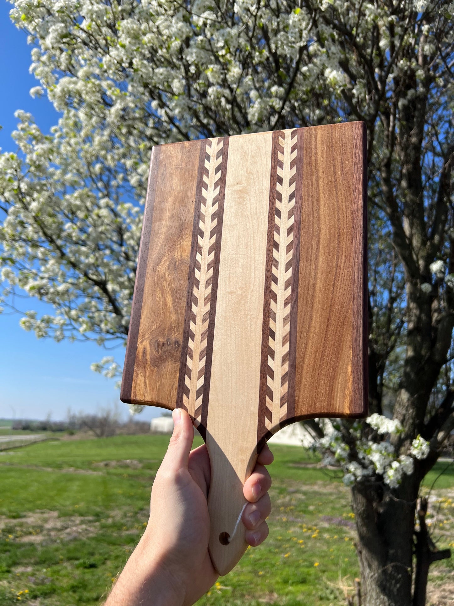 Amish Handmade "Wheat Inlay" Cutting Board - Mixed Hardwood Paddle