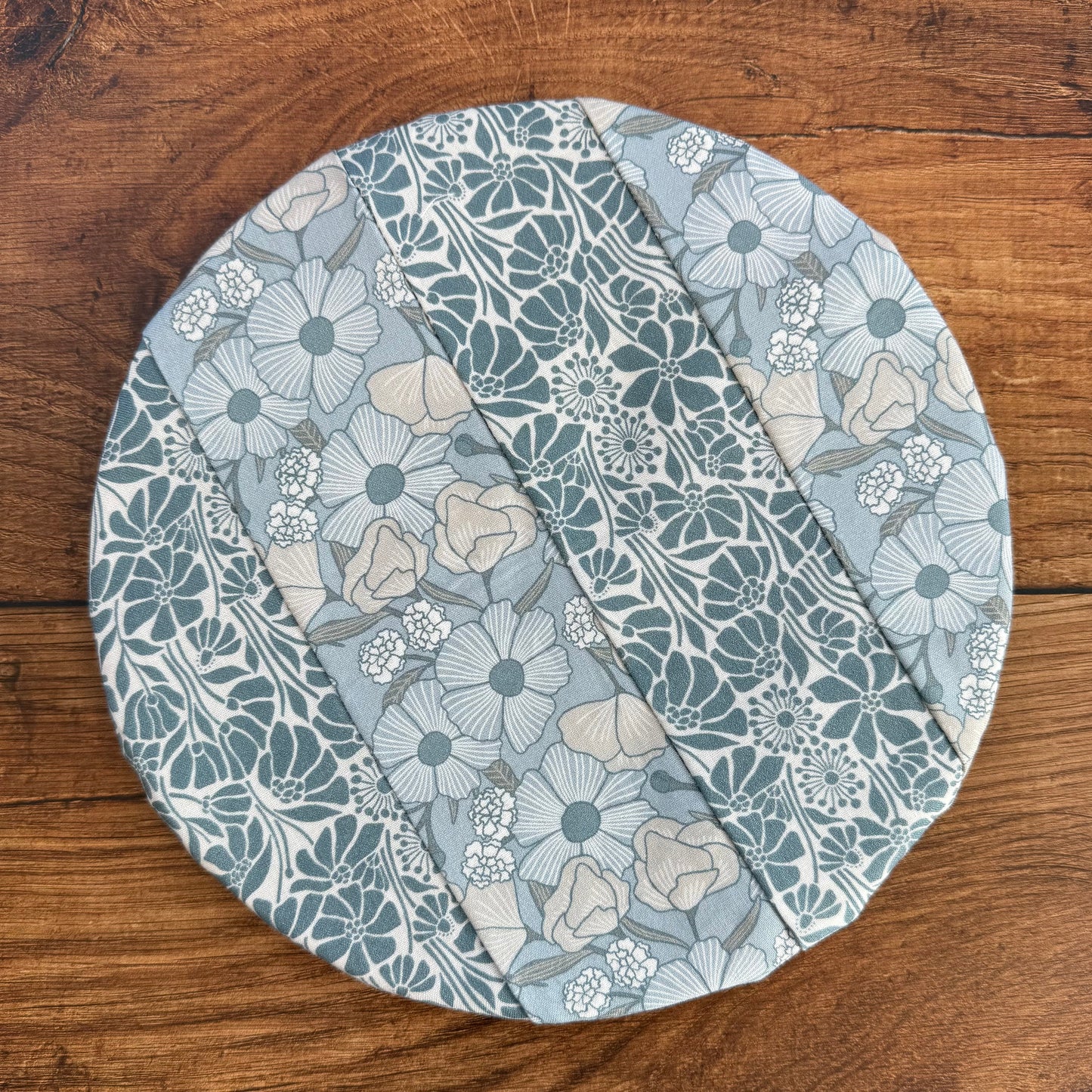 Small bowl and banneton covers from Five Oaks Farm, made of natural materials, designed for bread baking and fermentation.