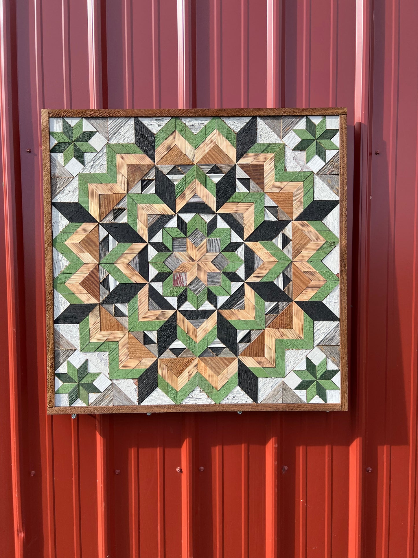 Amish Handmade Barn Quilt - Square (30.5 in x 30.5 in x 1 in)