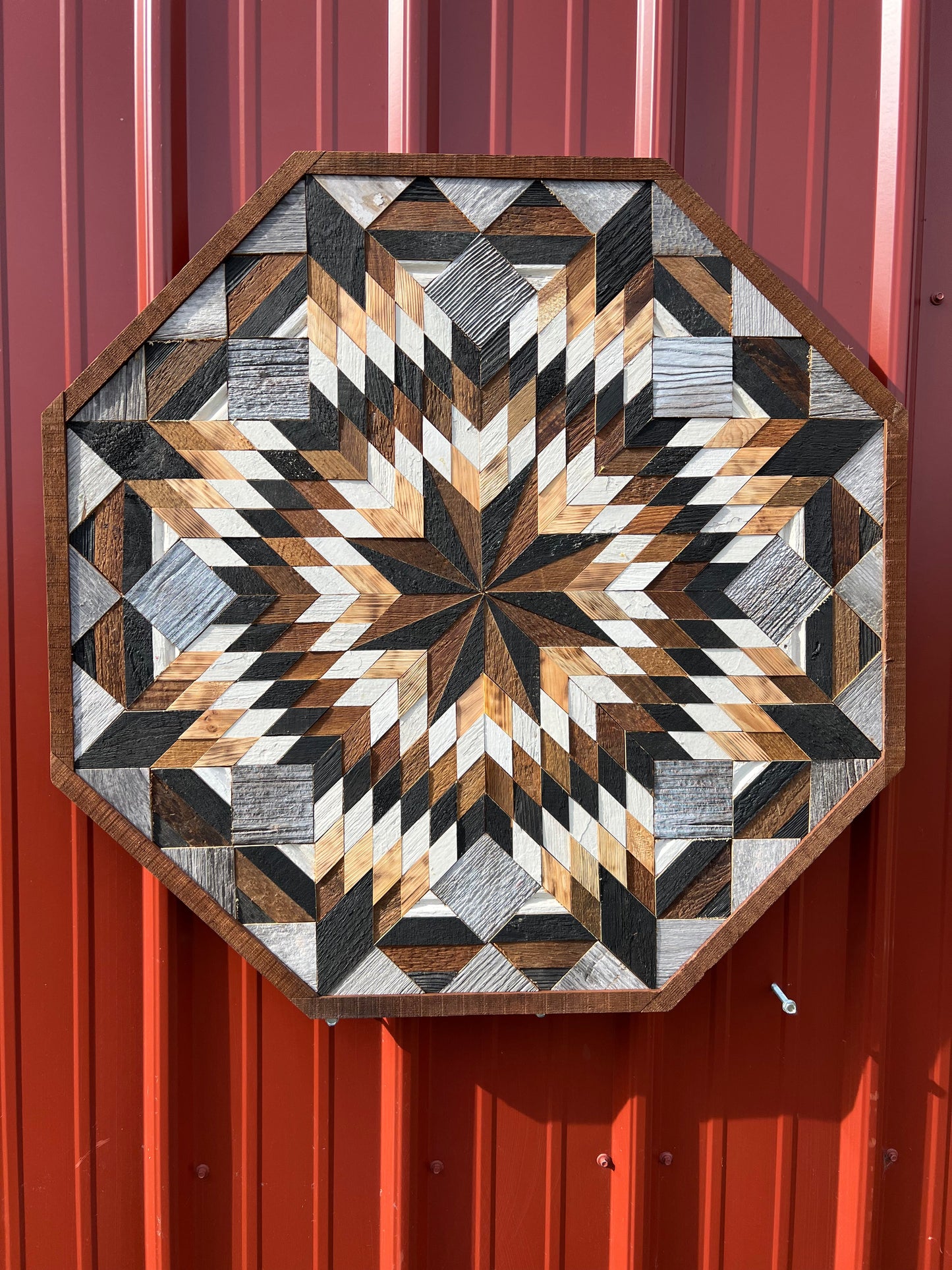 Amish Handmade Barn Quilt - Octagon (30.5 in x 30.5 in x 1 in)