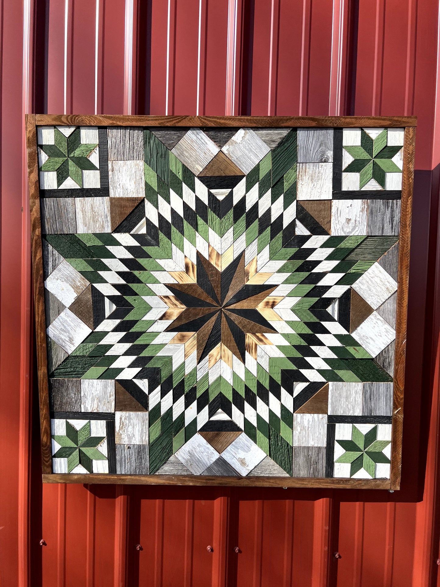 Amish Handmade Barn Quilt - Square (30.5 in x 30.5 in x 1 in)