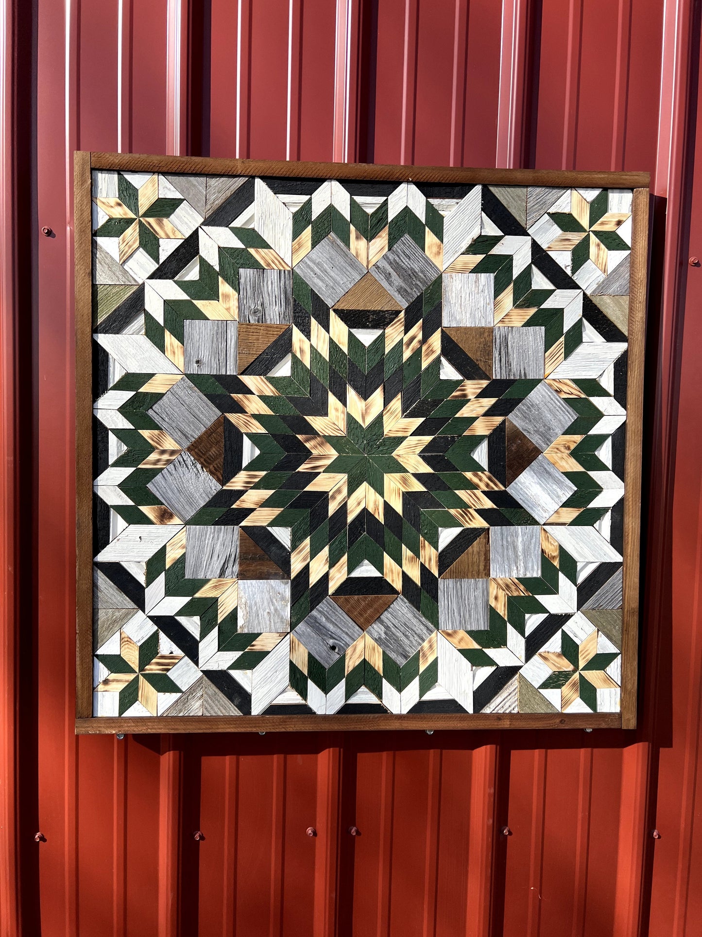 Amish Handmade Barn Quilt - Square (30.5 in x 30.5 in x 1 in)