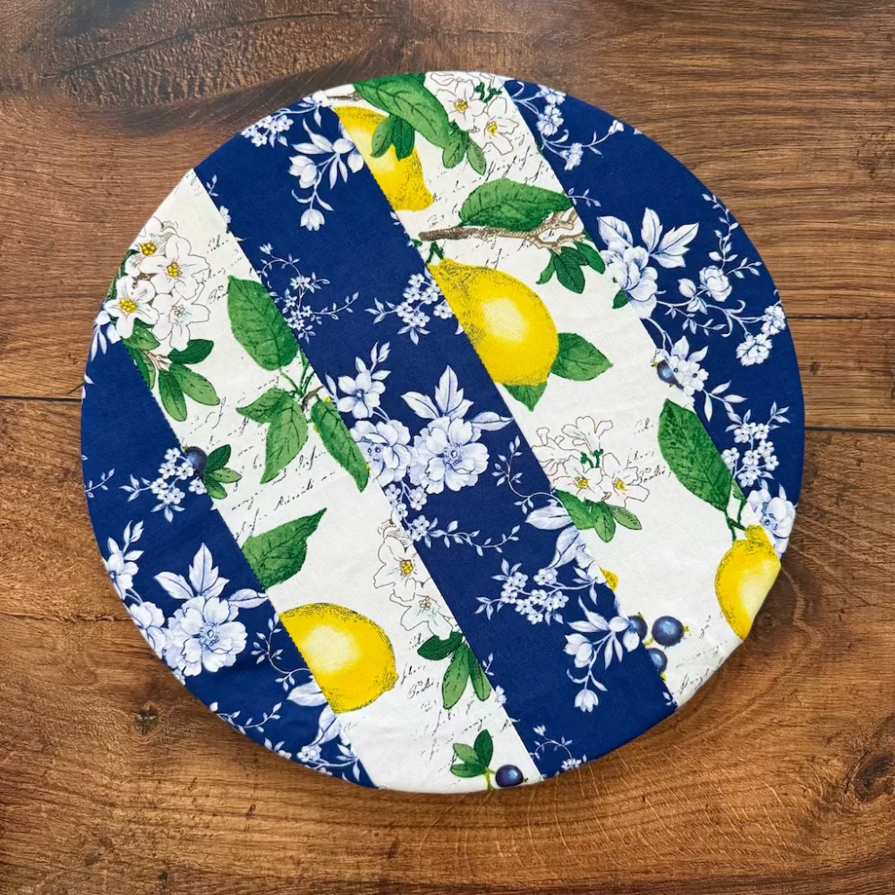 Medium bowl and banneton covers from Five Oaks Farm, natural linen covers for bread proofing and dough fermentation.