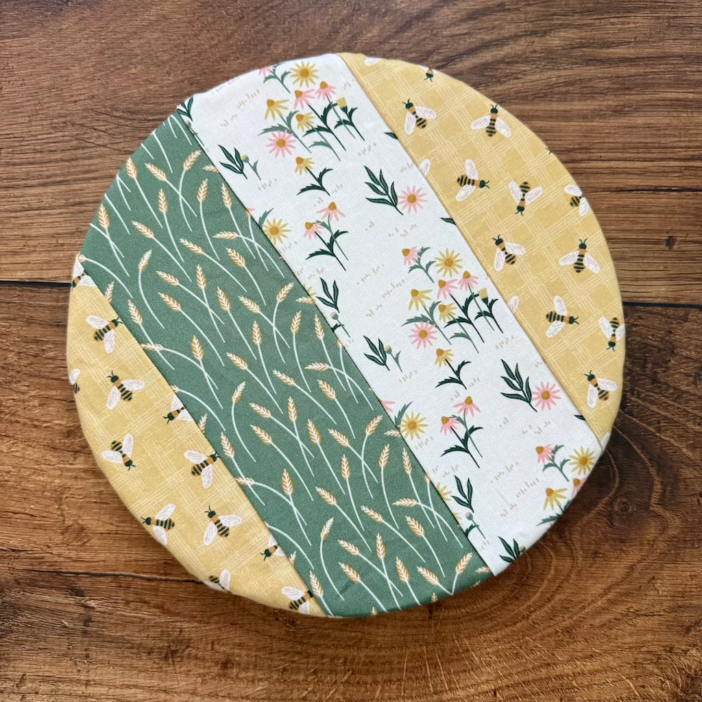 Small bowl and banneton covers from Five Oaks Farm, natural linen covers for bread proofing and dough baking.