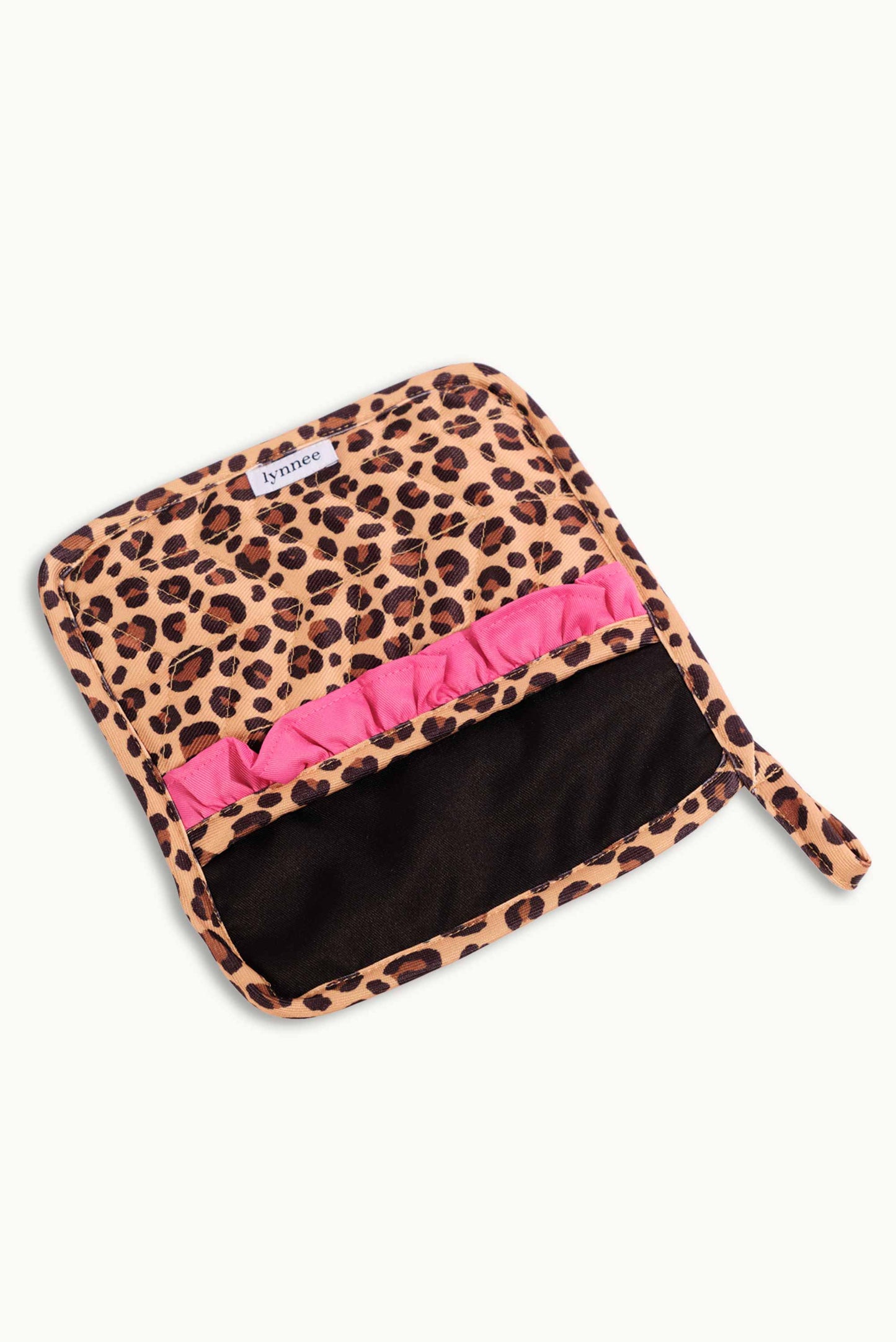 Lynnee hot pink leopard oven mitt and pot holder set with padded insulation for heat protection.