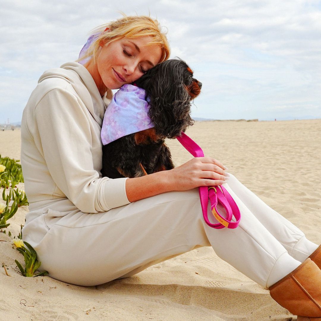 Hemp cotton dog leash by Tilley + Me, showing the lightweight, soft, and adjustable leash with durable hemp material.