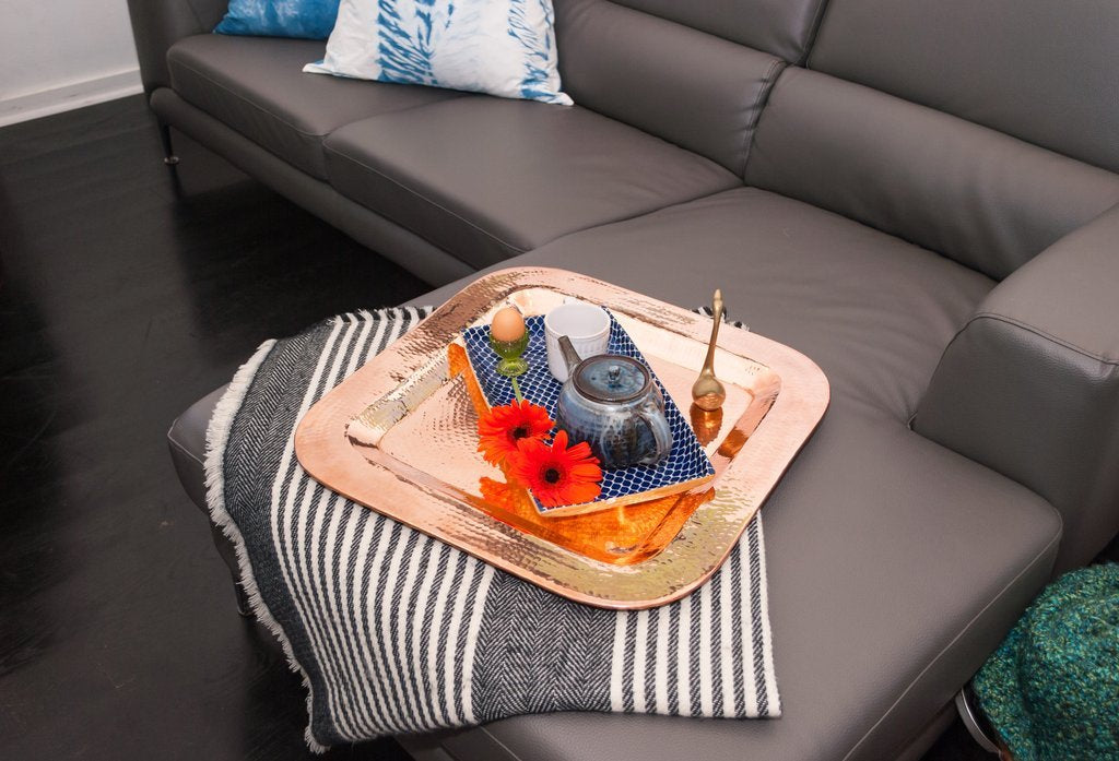 Copper Thessaly square platter by Sertodo, showcasing a polished, square-shaped serving plate with a rich copper finish.