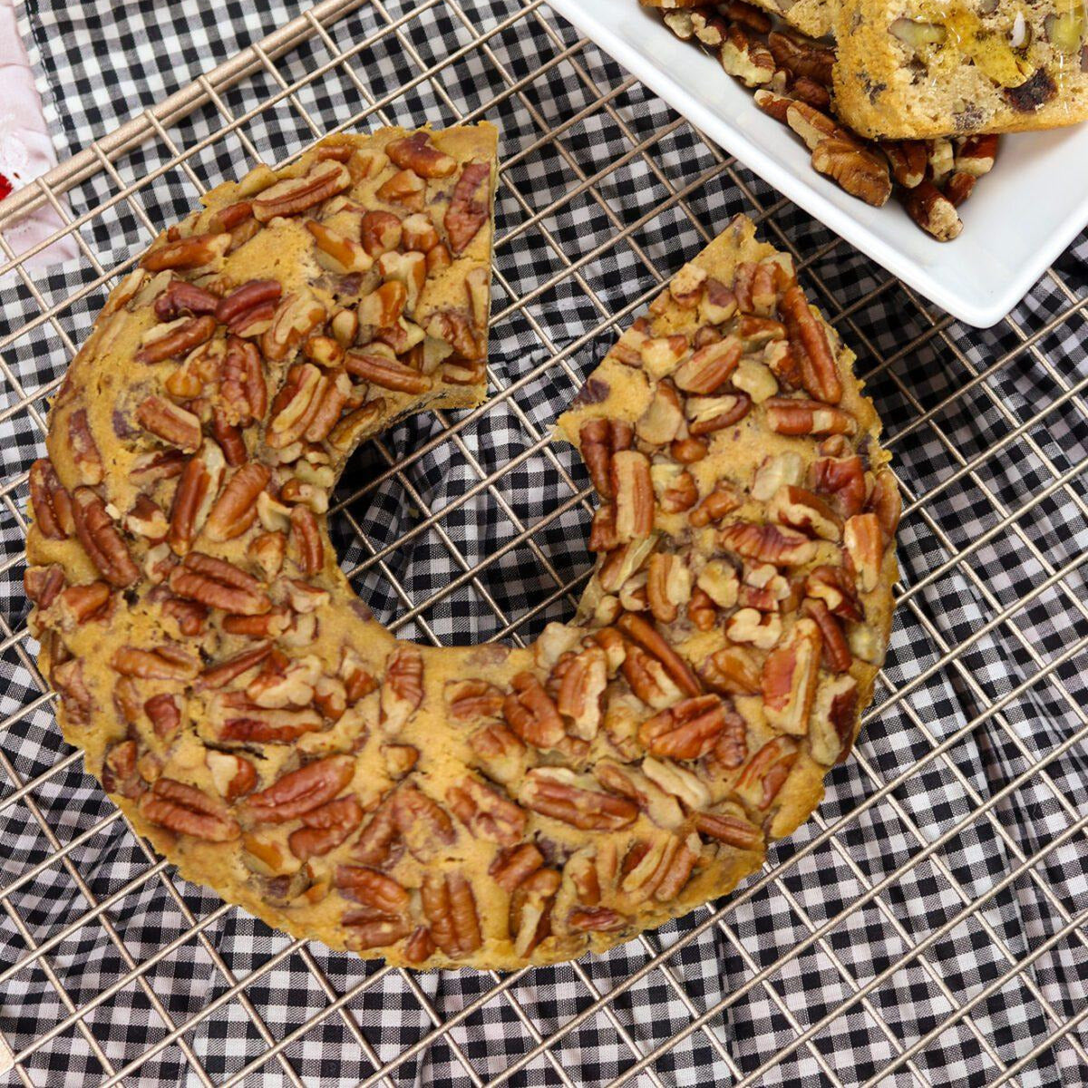 Southern Pecan Cake | 24 oz | Beatrice Bakery - BuyNebraska.com ~ Blessings Grow Meadows