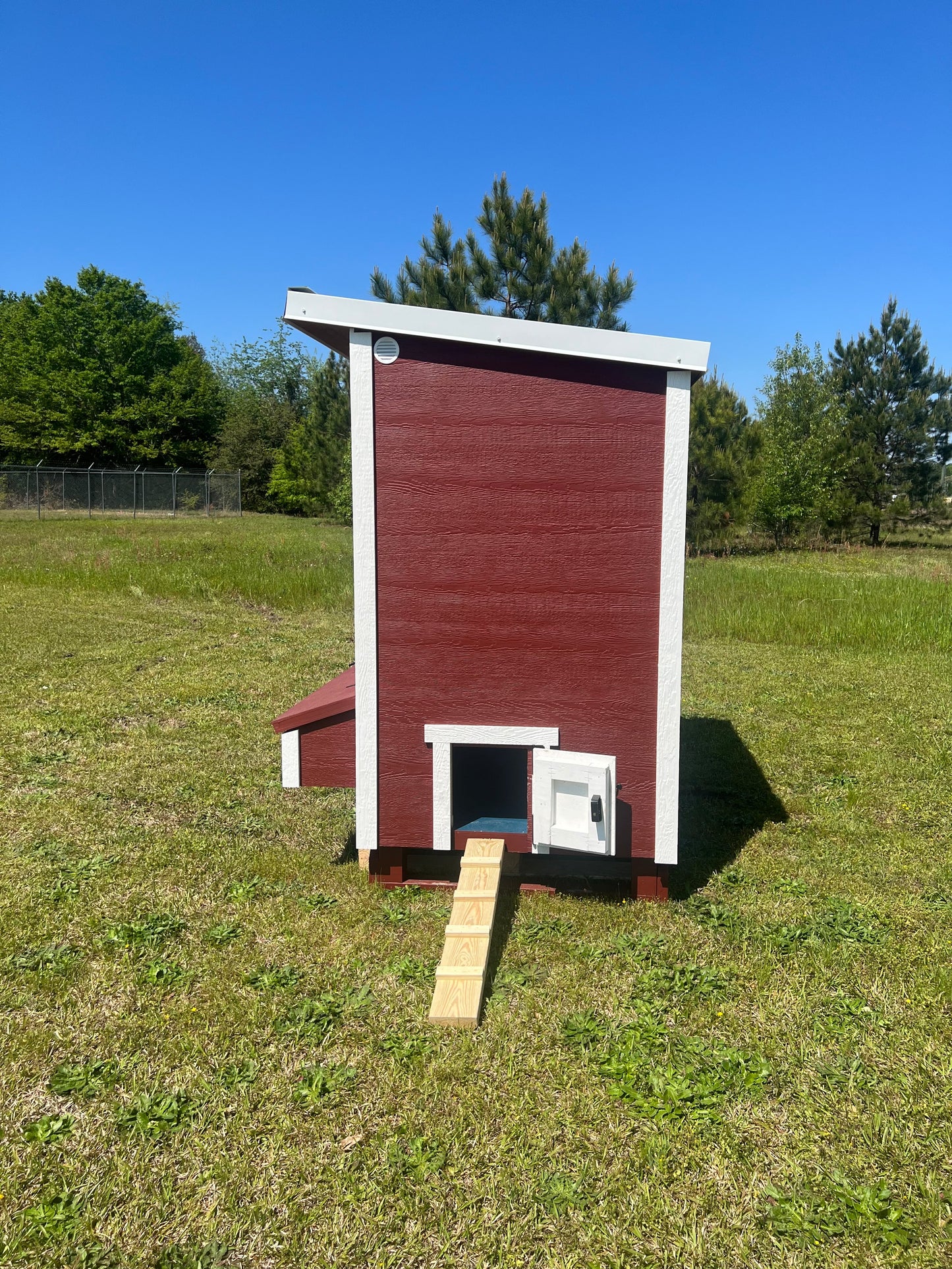 Walk-In Chicken Coop - Up to 18 Chickens - OverEZ Chicken Coop ~ Blessings Grow Meadows