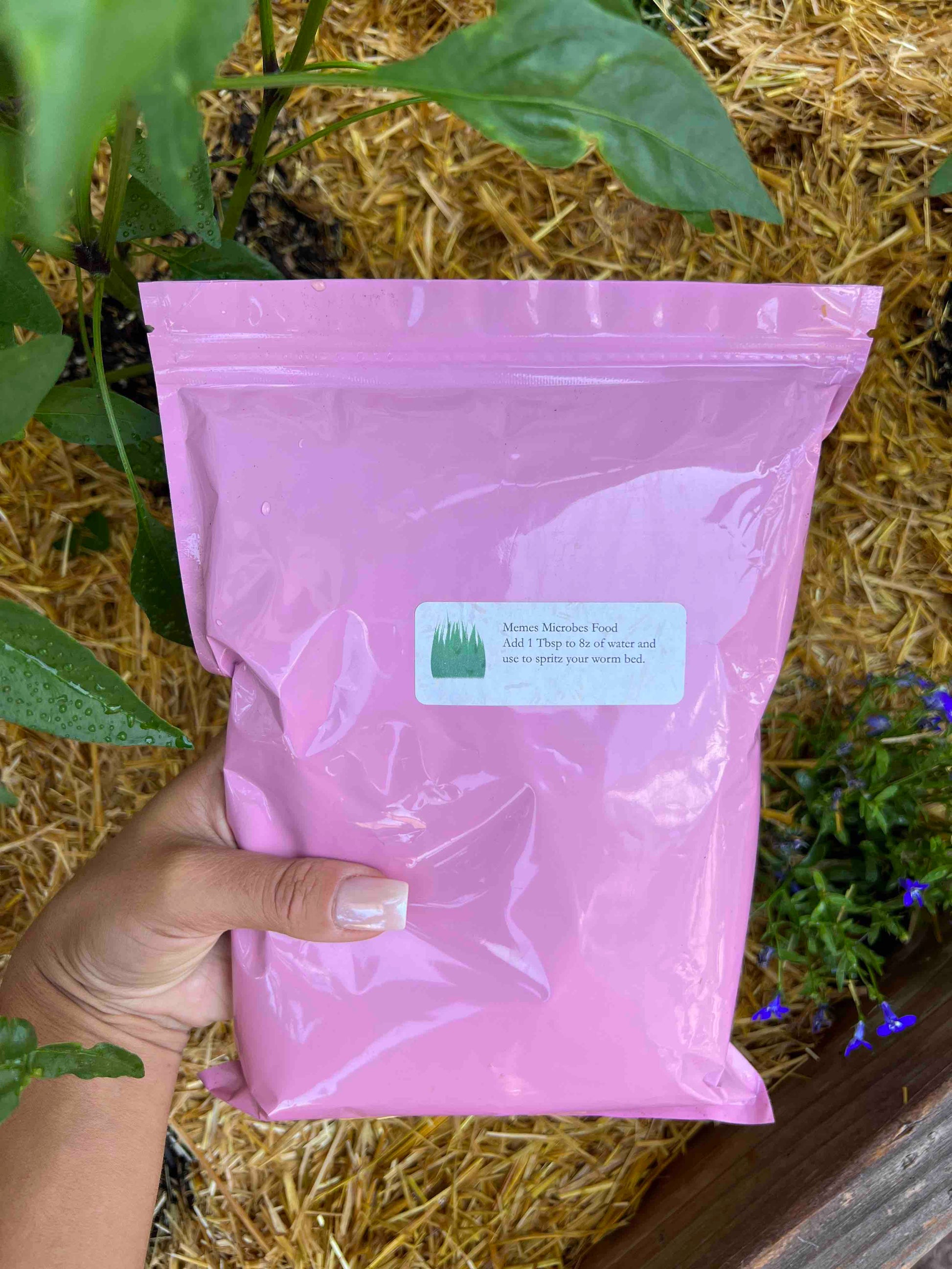 One-pound bag of Meme's Worms microbial compost food for worms, showing the product packaging and label.
