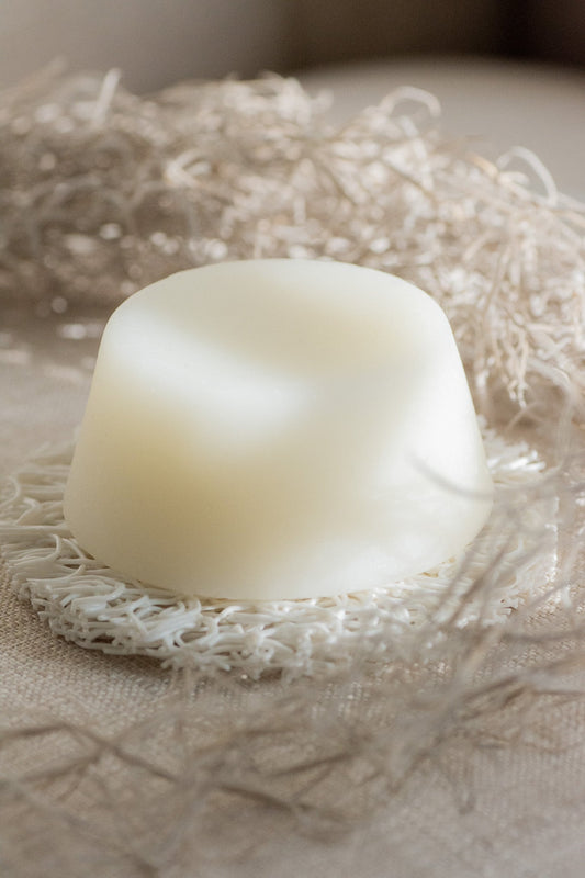 No Tox Life SOLIDSILK Delicate Volume Shampoo big bar, natural body and hair cleansing solid in eco-friendly packaging