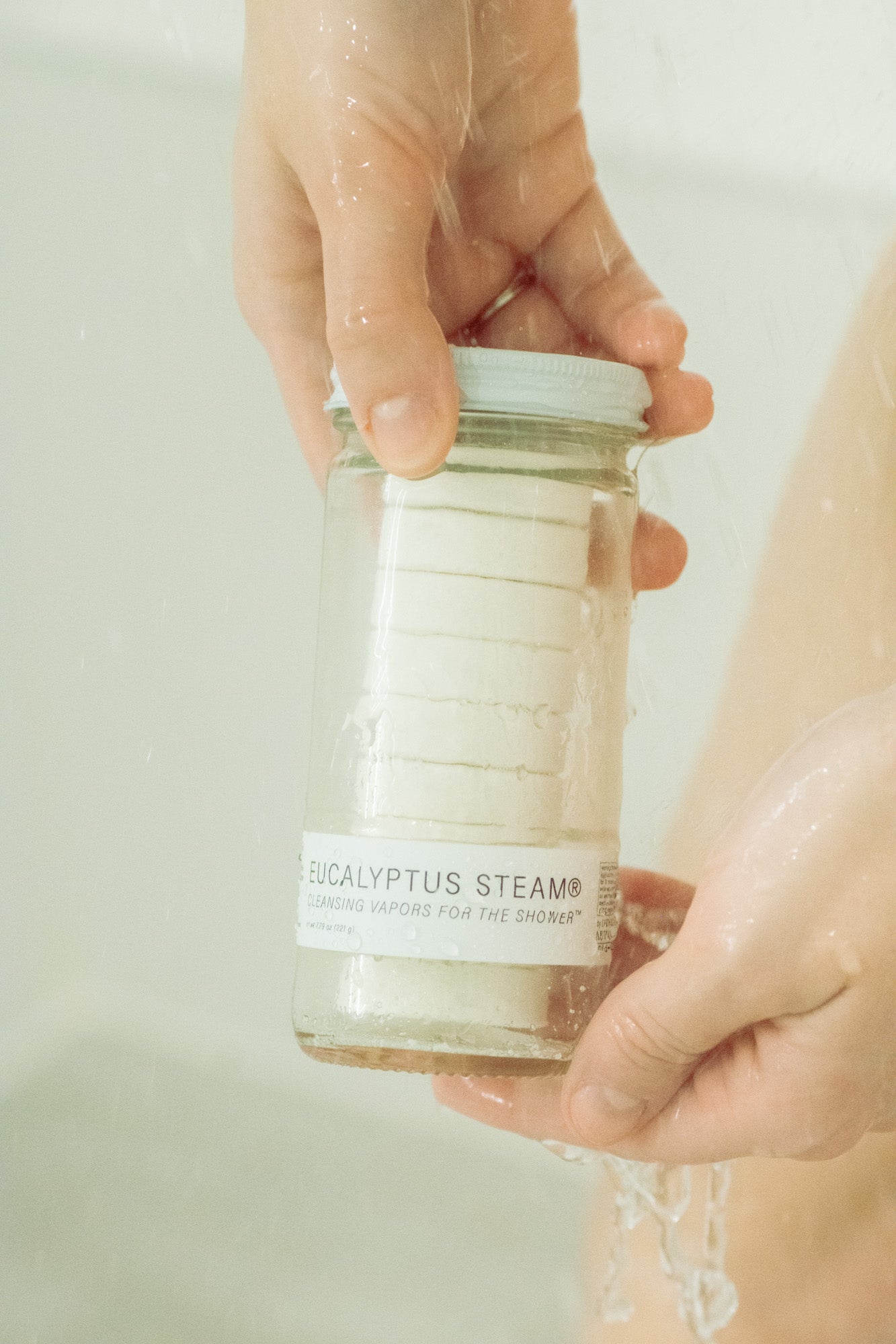 Eucalyptus Steam cleansing vapors in a normal jar by NO TOX LIFE, designed for shower use with natural eucalyptus scent.