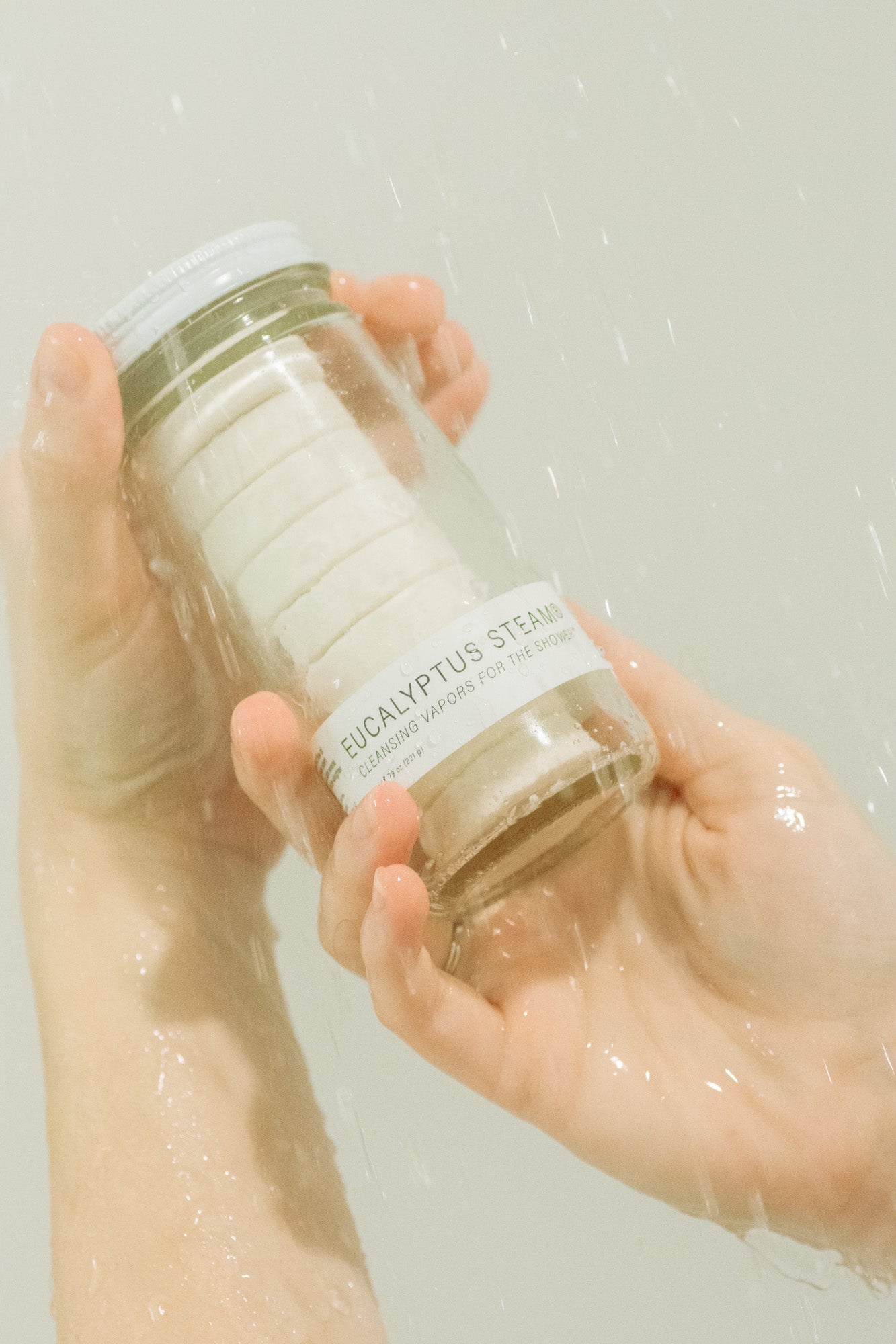 NO TOX LIFE Eucalyptus Steam Cleansing Vapors for Shower in a normal jar, soothing eucalyptus aroma, natural shower vapor experience.