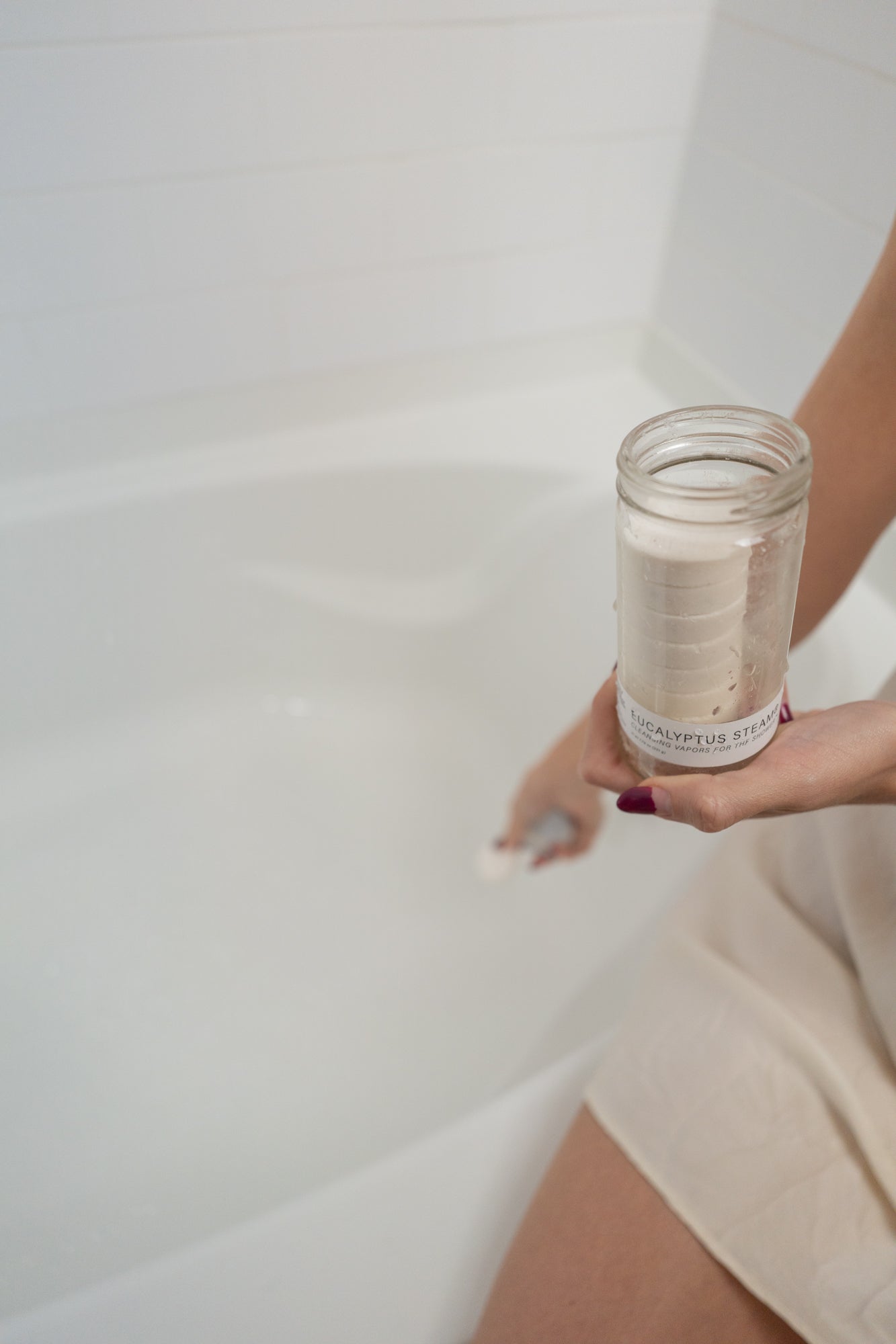 Eucalyptus Steam cleansing vapors for the shower in a normal jar by NO TOX LIFE, emitting steam with eucalyptus aroma.