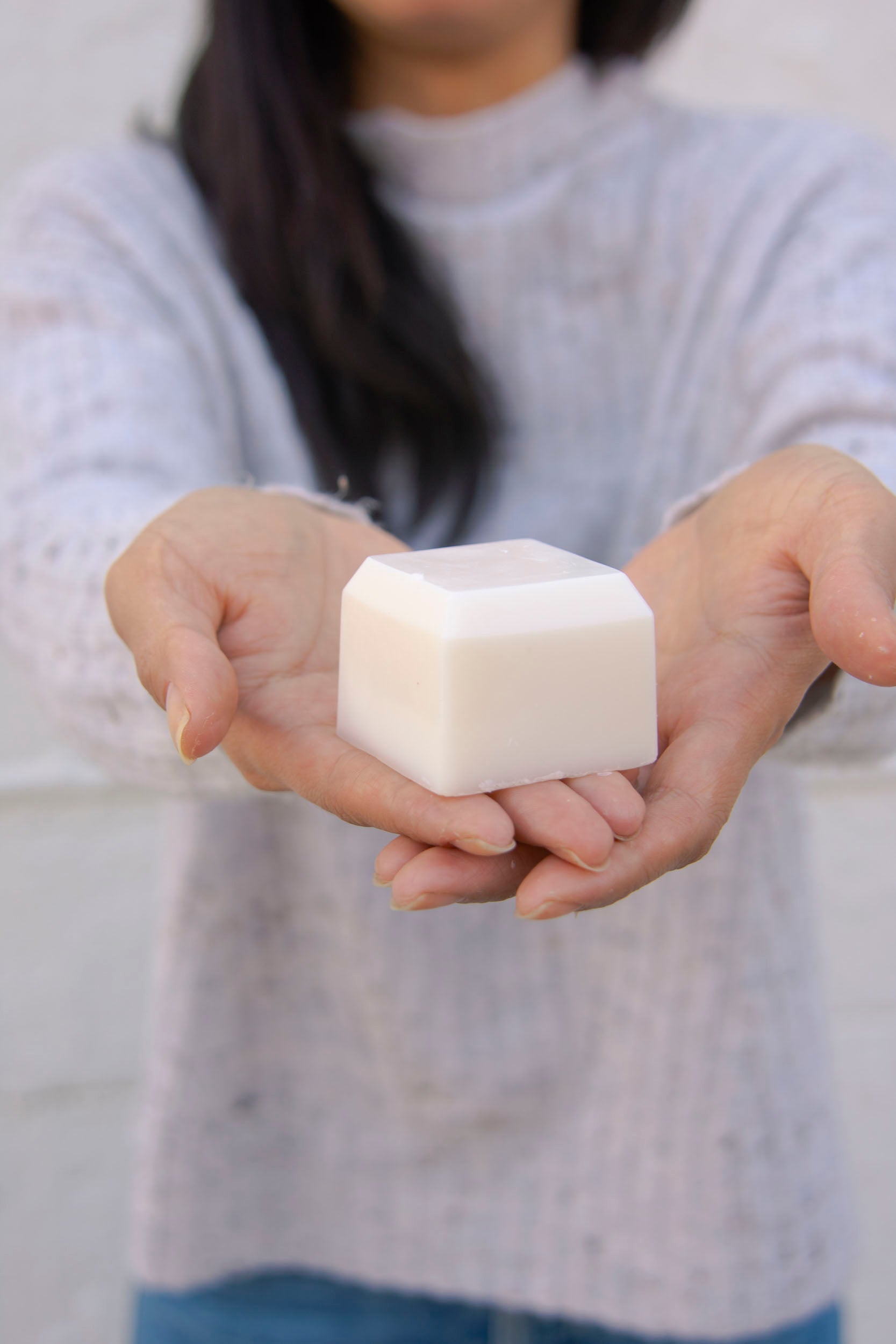 Solidsilk Deodorant Cube by NO TOX LIFE in Earl Grey scent, natural zero waste deodorant with a sleek, minimalist design.