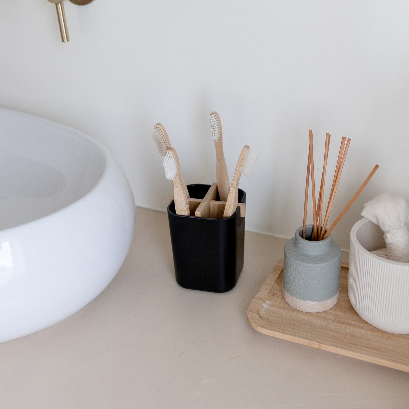 White bamboo fiber and corn starch bathroom brush holder from Zero Waste Store, eco-friendly zero waste bathroom accessory